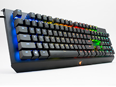 Razer BlackWidow X ChromaױѸǥXդBlackWidowϡǥȲ㤦Τ