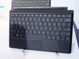 #011Υͥ/MicrosoftWindows 8 Proܥ֥åȡSurface Proפ67ȯ䡣Surface RTȤΰ㤤̿ǥå